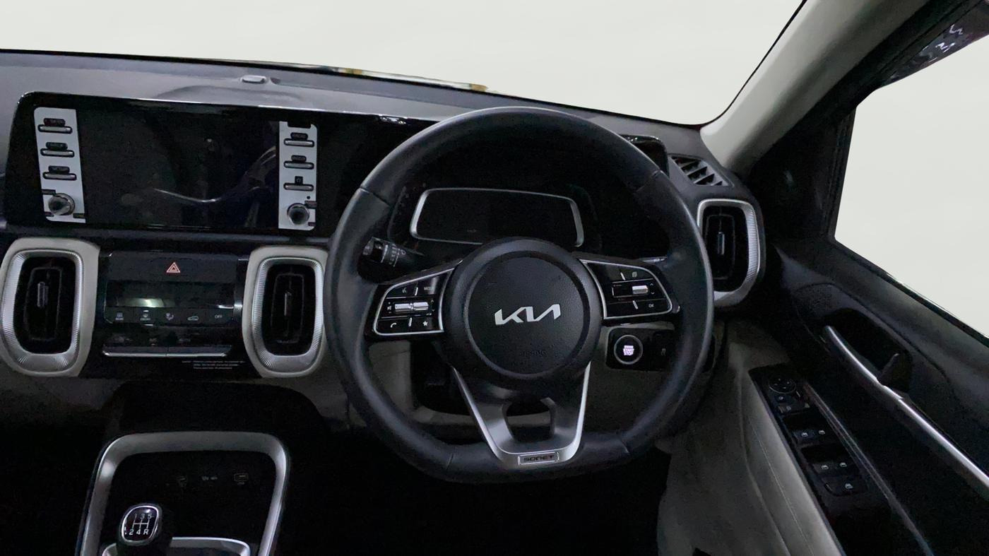 2025 KIA SONET HTK PLUS 1.2 PETROL MT, Petrol, Manual, 9,515 km, Steering Wheel Close Up