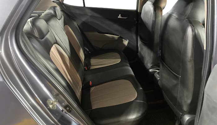 2018 Hyundai Grand i10 SPORTZ 1.2 KAPPA VTVT, Petrol, Manual, 25,023 km, Right Side Rear Door Cabin