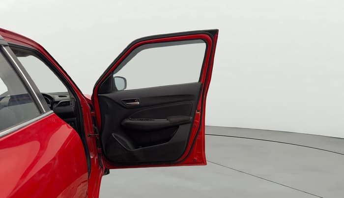 2023 Maruti Swift VXI, Petrol, Manual, 11,027 km, RHS Front Door