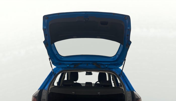 2022 Tata ALTROZ XZ PETROL, Petrol, Manual, 17,462 km, Boot Door Open