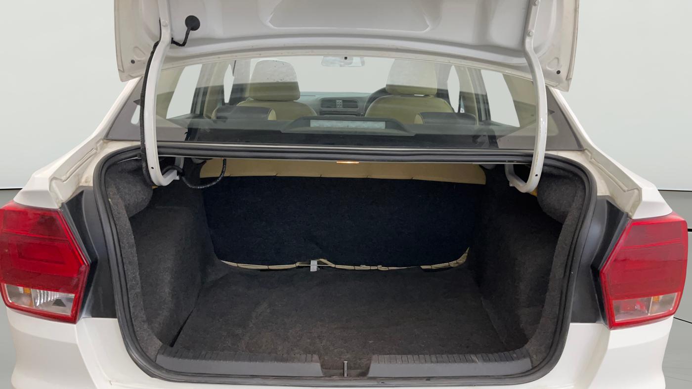 2016 Volkswagen Ameo COMFORTLINE 1.2L, Petrol, Manual, 54,222 km, Boot Open Zoomed View
