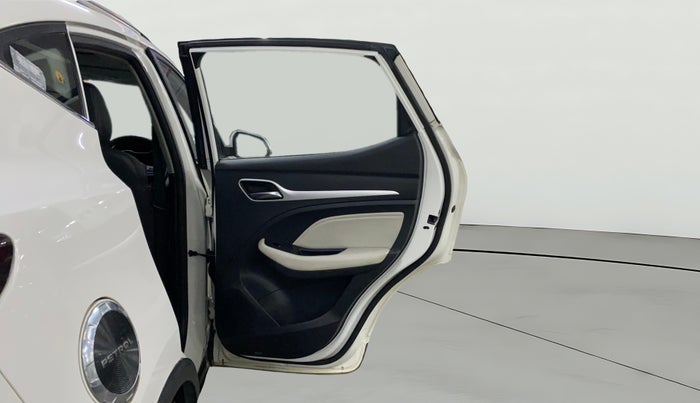 2022 MG ASTOR SHARP EX 1.5 MT, Petrol, Manual, 25,227 km, RHS Rear Door