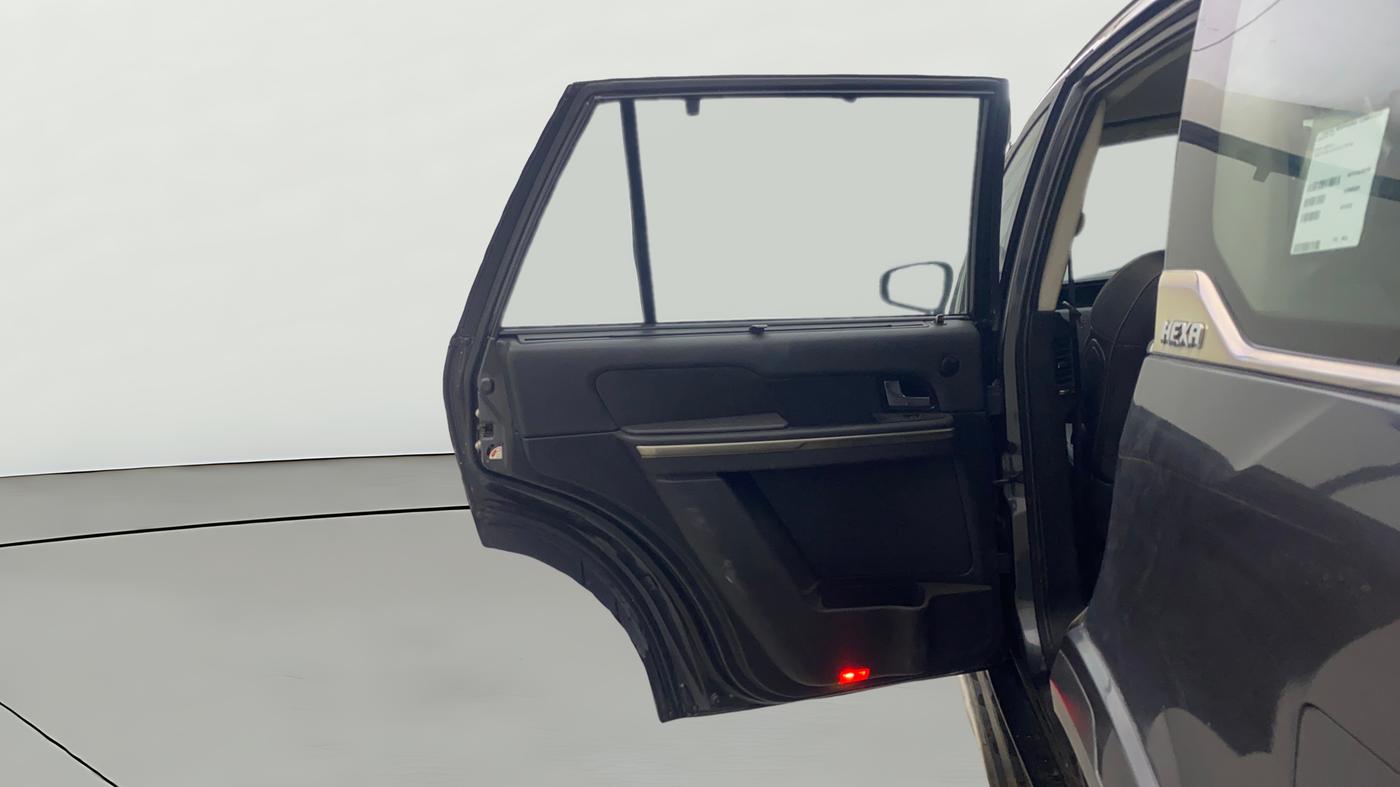 2018 Tata Hexa XTA 4X2 7 STR, Diesel, Automatic, 91,082 km, LHS Rear Door