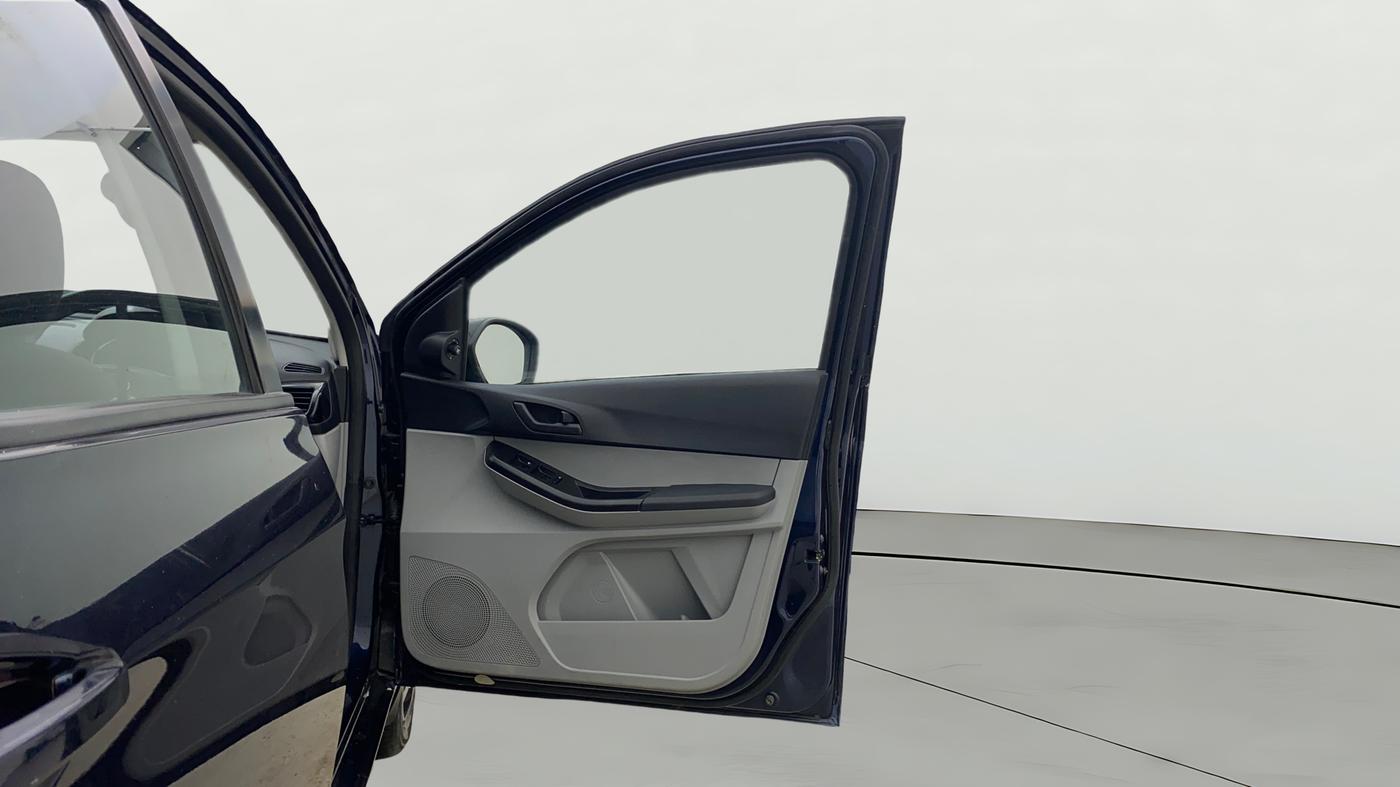 2023 Tata Tiago XTA PETROL, Petrol, Automatic, 4,641 km, RHS Front Door