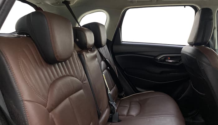 2023 Toyota URBAN CRUISER HYRYDER S NEO DRIVE  E-CNG, CNG, Manual, 55,486 km, Right Side Rear Door Cabin