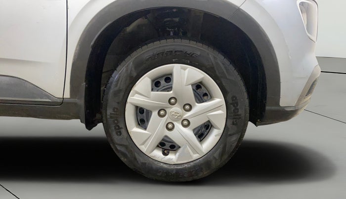 2019 Hyundai VENUE S 1.2, Petrol, Manual, 68,423 km, Right Front Wheel