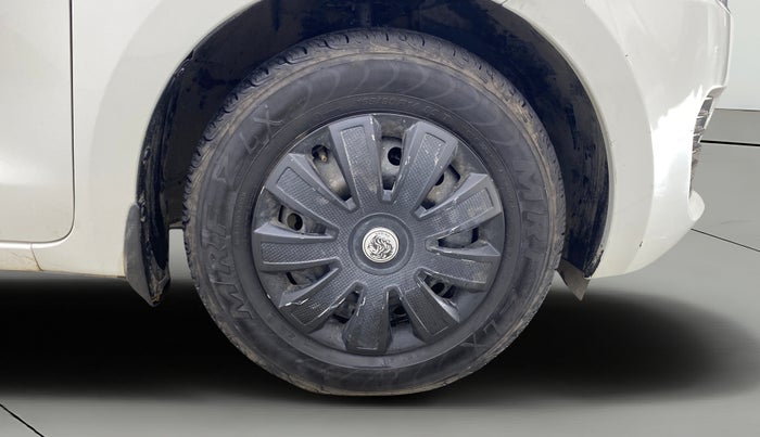 2018 Maruti Swift VXI AMT, Petrol, Automatic, 73,746 km, Right Front Wheel