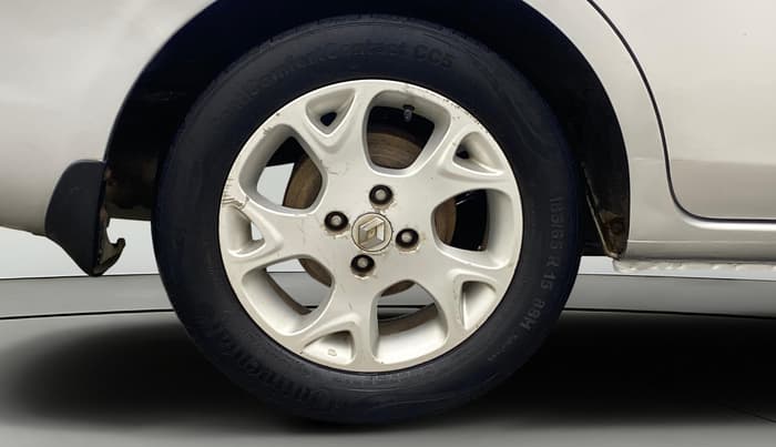 2012 Renault Scala RXZ DIESEL, Diesel, Manual, 1,37,209 km, Right Rear Wheel