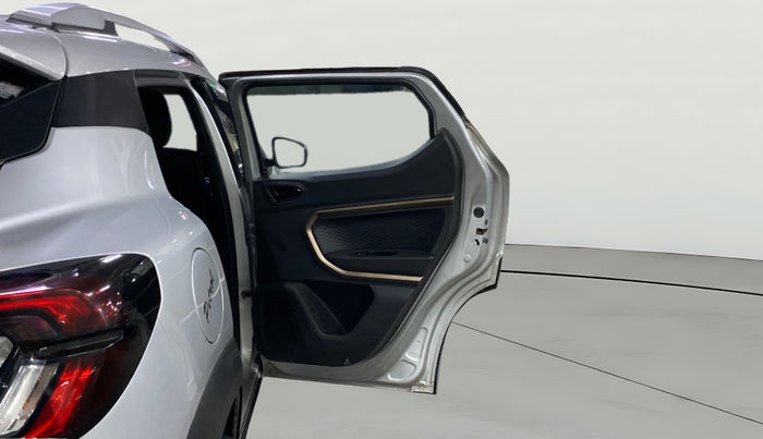 2021 Renault Kiger RXT MT, Petrol, Manual, 35,144 km, RHS Rear Door