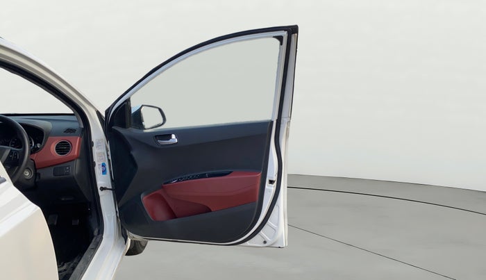 2016 Hyundai Grand i10 1.2 SPORTZ PRIME EDITION VTVT, Petrol, Manual, 48,239 km, RHS Front Door