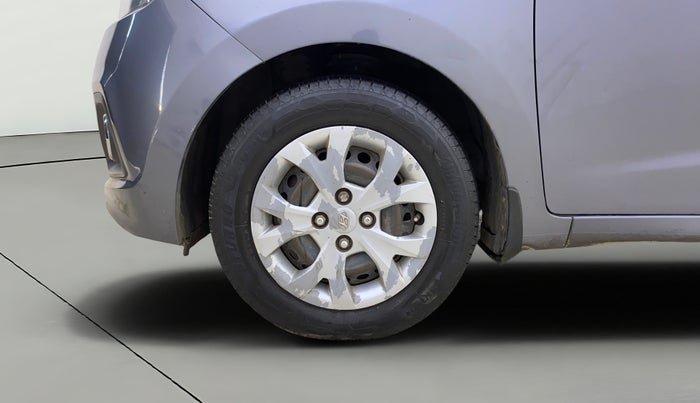 2016 Hyundai Grand i10 MAGNA 1.2 KAPPA VTVT, CNG, Manual, 1,41,978 km, Left Front Wheel