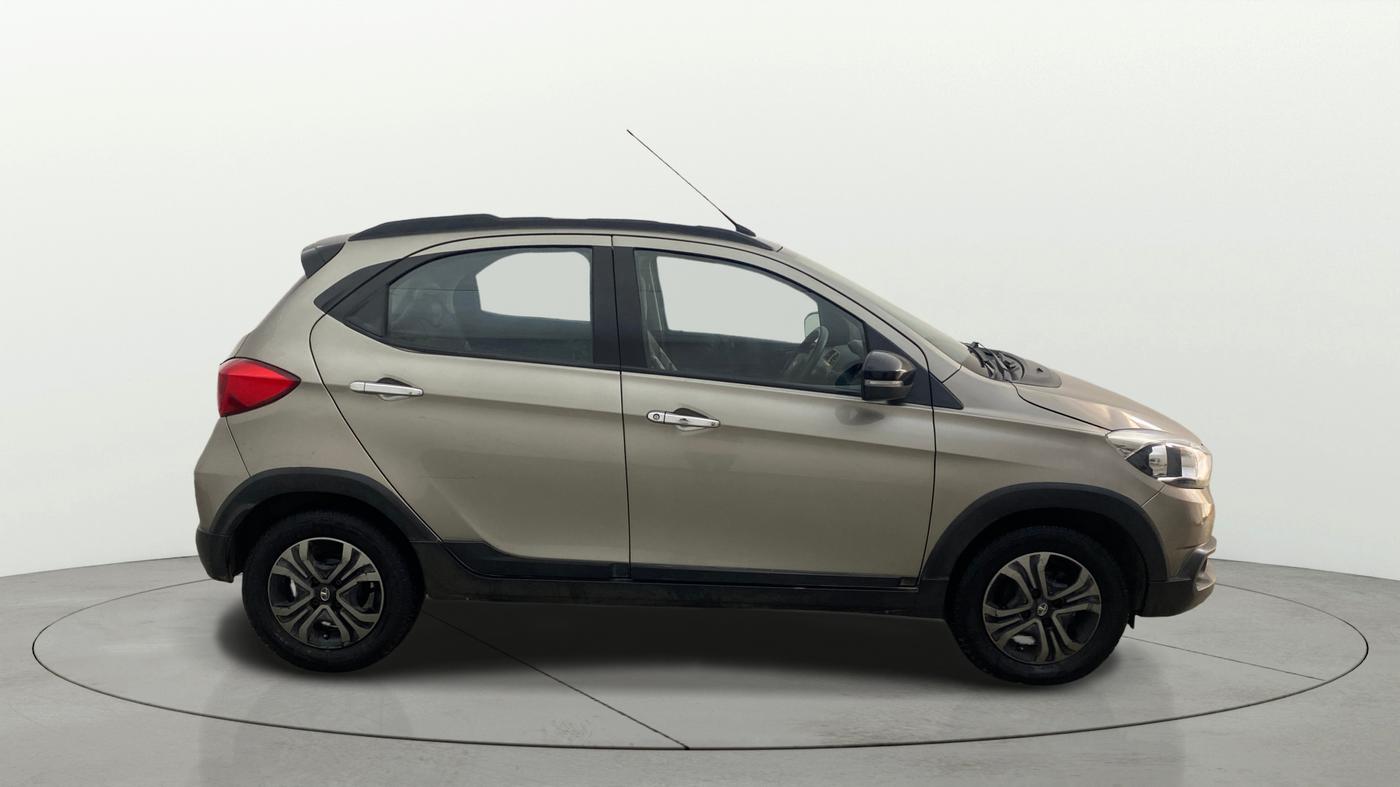 2018 Tata TIAGO NRG PETROL, Petrol, Manual, 41,181 km, Right Side View