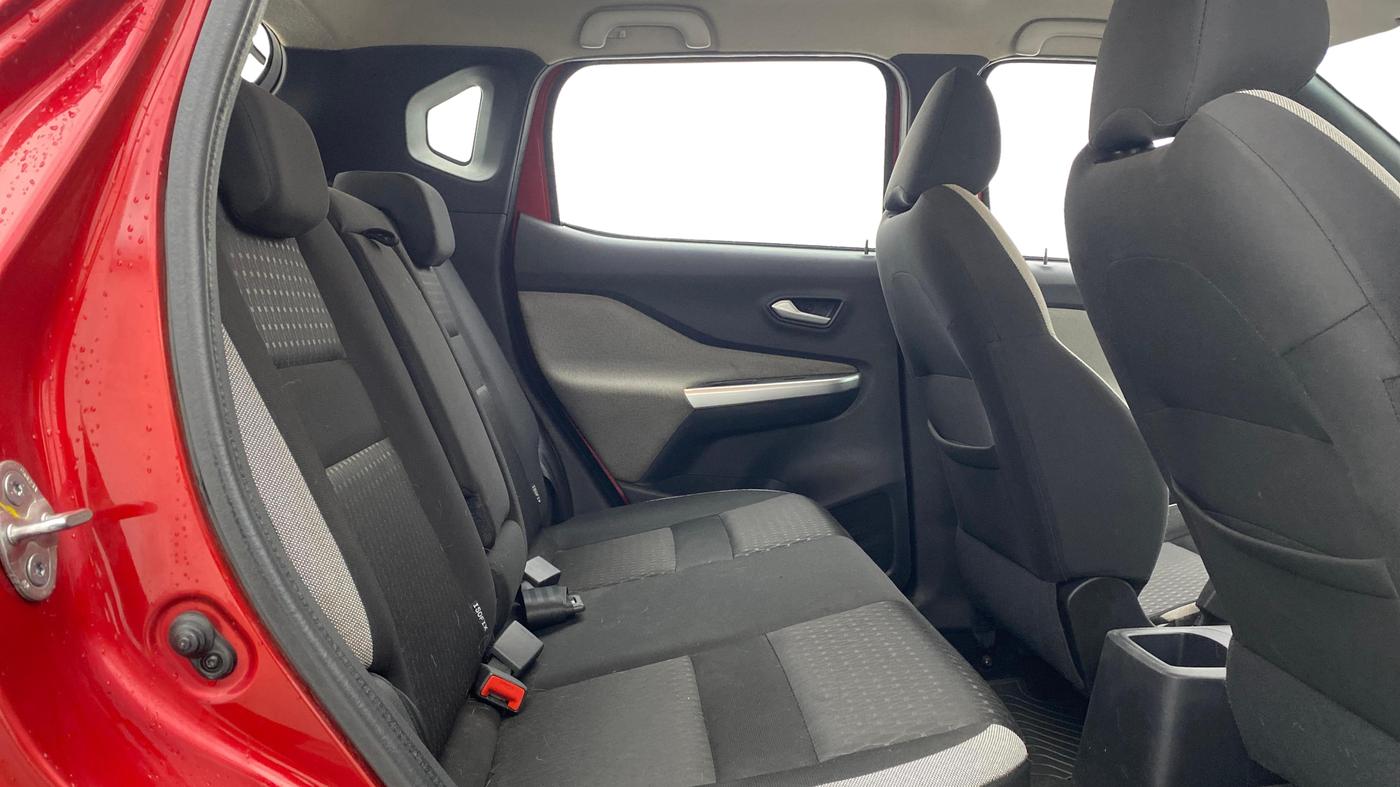 2023 Nissan MAGNITE XV MT, Petrol, Manual, 17,218 km, Right Side Rear Door Cabin