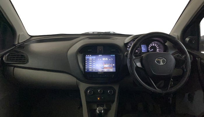 2018 Tata Tiago XT PETROL, Petrol, Manual, 72,573 km, Dashboard