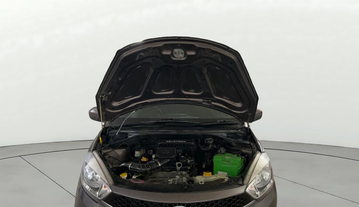 2017 Tata Tiago XT PETROL, Petrol, Manual, 48,577 km, Open Bonet