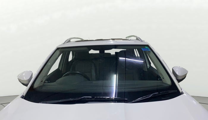 2022 Skoda KUSHAQ STYLE 1.0L TSI MT, Petrol, Manual, 33,844 km, Front Windshield