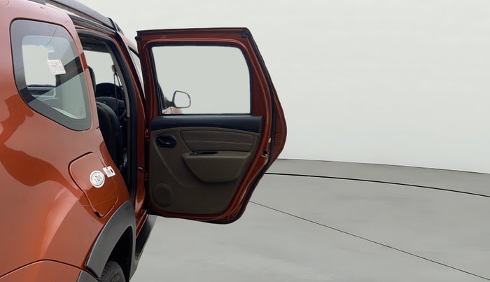 2018 Renault Duster 85 PS RXS MT DIESEL, Diesel, Manual, 1,09,227 km, RHS Rear Door