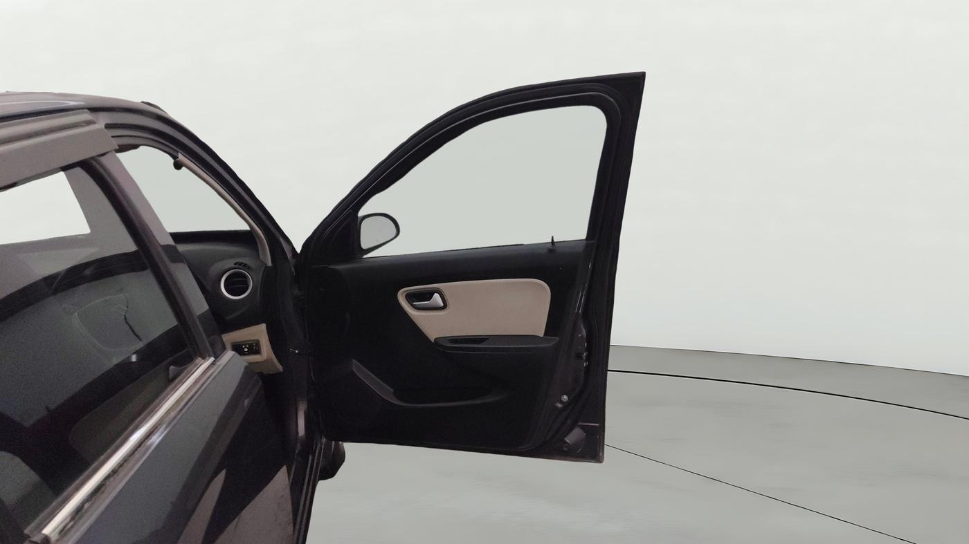 2022 Maruti Alto LXI OPT CNG, CNG, Manual, 25,127 km, RHS Front Door