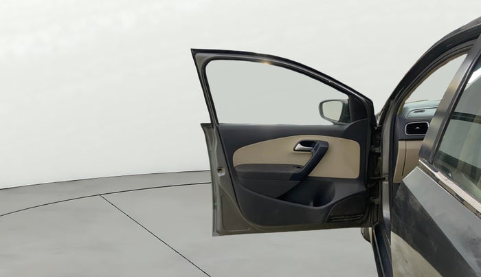 2013 Volkswagen Polo HIGHLINE1.2L, Petrol, Manual, 50,138 km, LHS Front Door