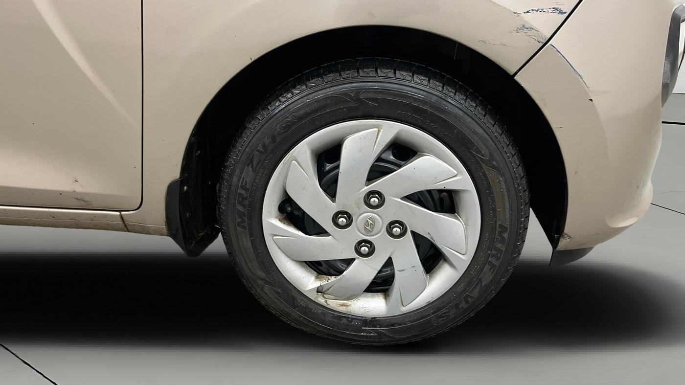 2019 Hyundai NEW SANTRO SPORTZ AMT, Petrol, Automatic, 32,760 km, Right Front Wheel