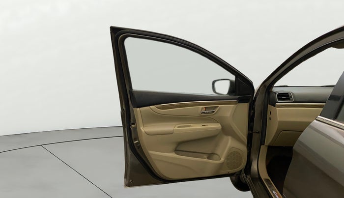 2018 Maruti Ciaz ALPHA 1.5 SHVS PETROL, Petrol, Manual, 60,500 km, LHS Front Door