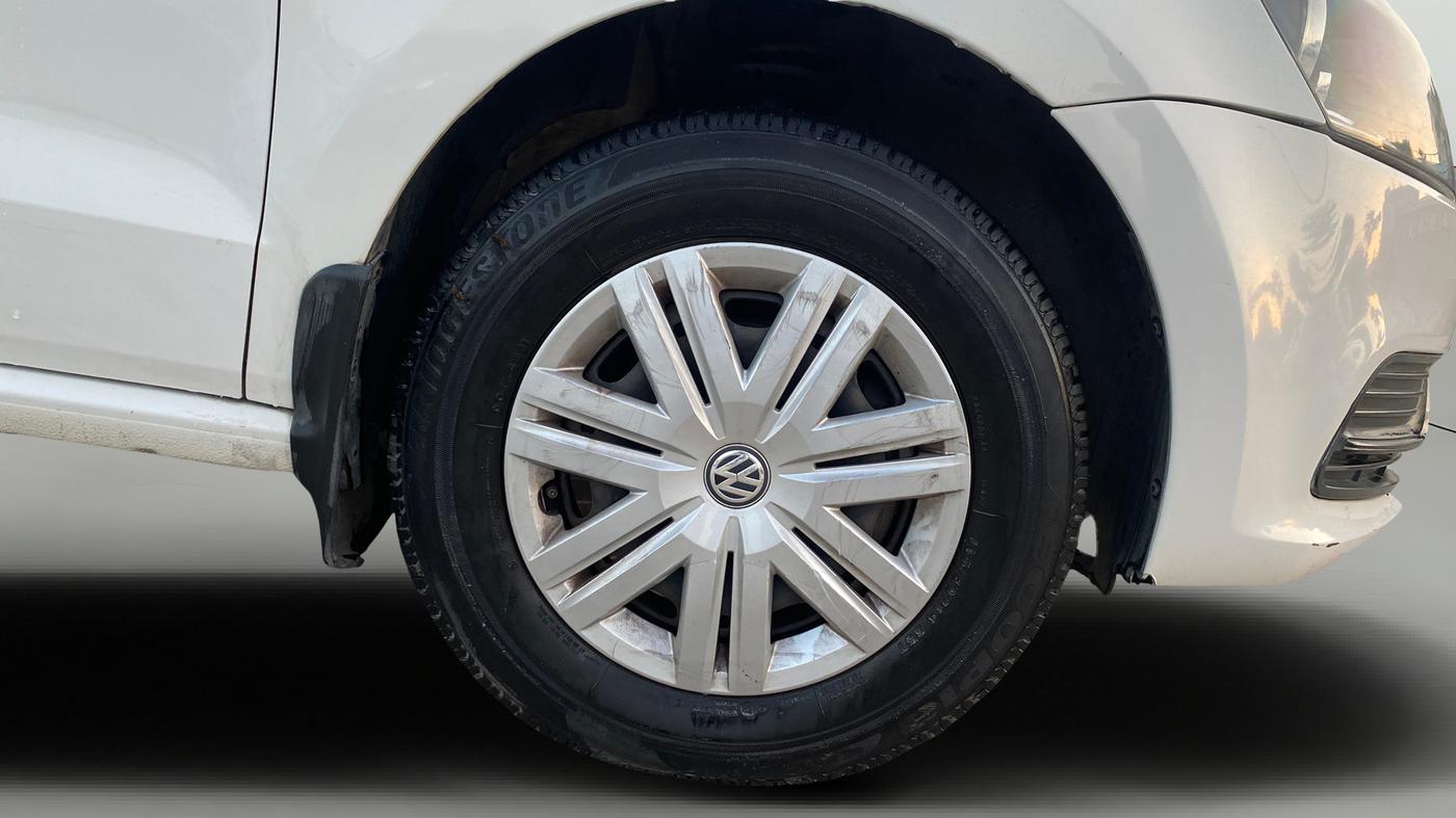 2019 Volkswagen Polo TRENDLINE 1.0L, CNG, Manual, 47,196 km, Right Front Wheel