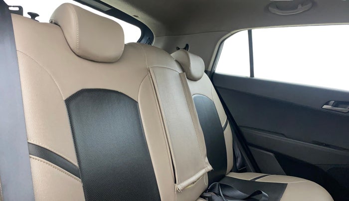 2015 Hyundai Creta SX PLUS 1.6 PETROL, Petrol, Manual, 87,769 km, Right Side Rear Door Cabin