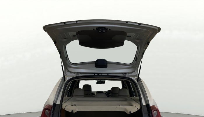 2017 Renault Duster RXL PETROL, Petrol, Manual, 73,012 km, Boot Door Open