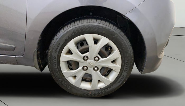 2015 Hyundai Grand i10 SPORTZ 1.2 KAPPA VTVT, Petrol, Manual, 70,966 km, Right Front Wheel