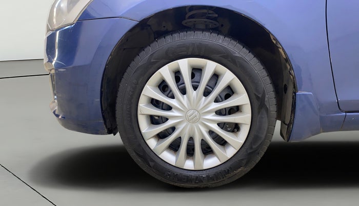 2017 Maruti Ciaz DELTA 1.4 MT PETROL, CNG, Manual, 1,21,751 km, Left Front Wheel