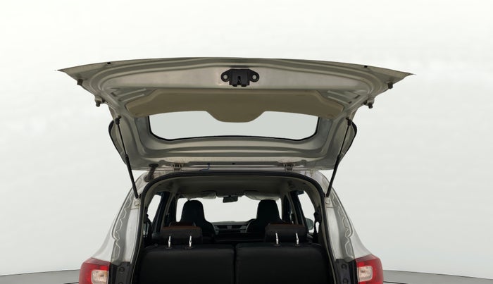 2025 Renault TRIBER RXT, CNG, Manual, 4,991 km, Boot Door Open