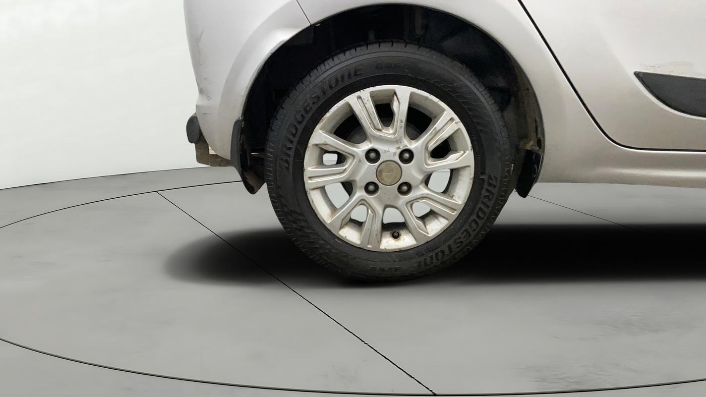 2017 Tata Tiago XZA PETROL, Petrol, Automatic, 68,398 km, Right Rear Wheel