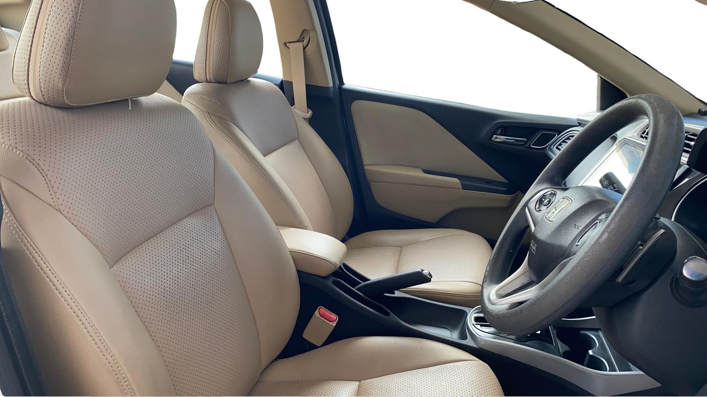 2018 Honda City 1.5L I-VTE V CVT, Petrol, Automatic, 68,568 km, Right Side Front Door Cabin