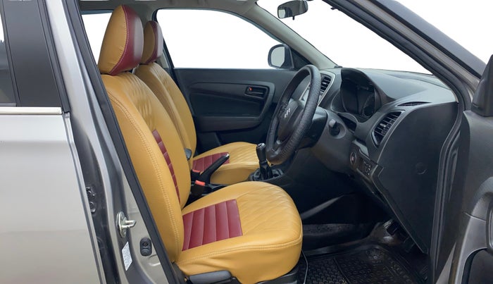2021 Maruti Vitara Brezza VXI, Petrol, Manual, 29,756 km, Right Side Front Door Cabin