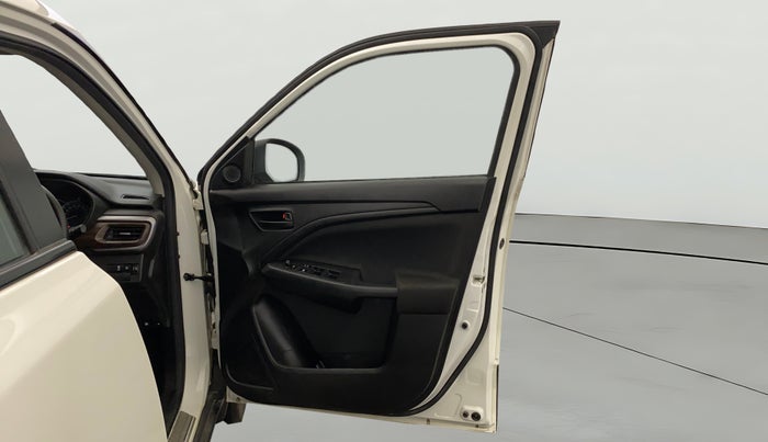 2024 Maruti BREZZA VXI, Petrol, Manual, 8,280 km, RHS Front Door