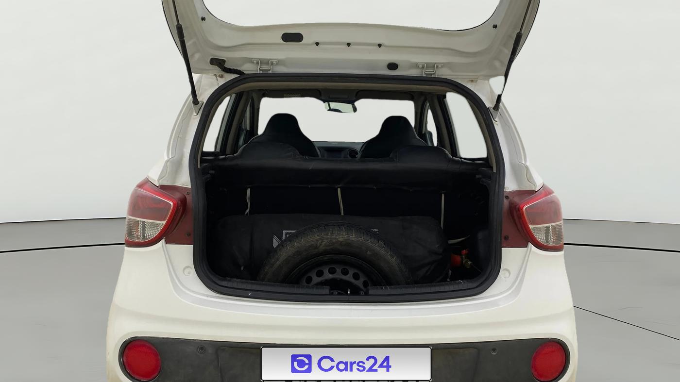 2017 Hyundai Grand i10 SPORTZ 1.2 KAPPA VTVT, CNG, Manual, 50,209 km, Boot Open Zoomed View