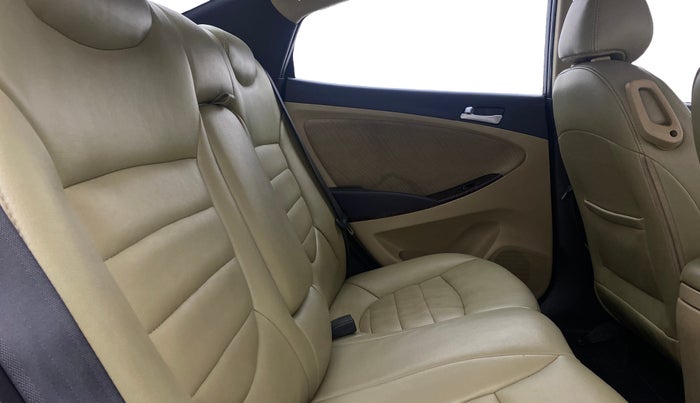 2015 Hyundai Verna FLUIDIC 1.6 CRDI S(O) 4S, Diesel, Manual, 99,327 km, Right Side Rear Door Cabin