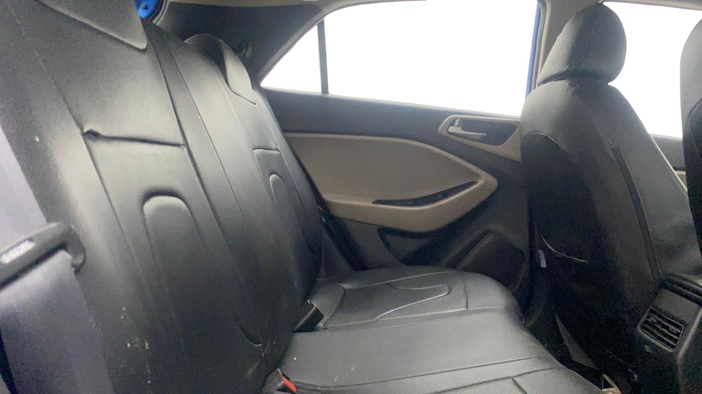 2018 Hyundai Elite i20 ASTA 1.4 CRDI, Diesel, Manual, 6,987 km, Right Side Rear Door Cabin