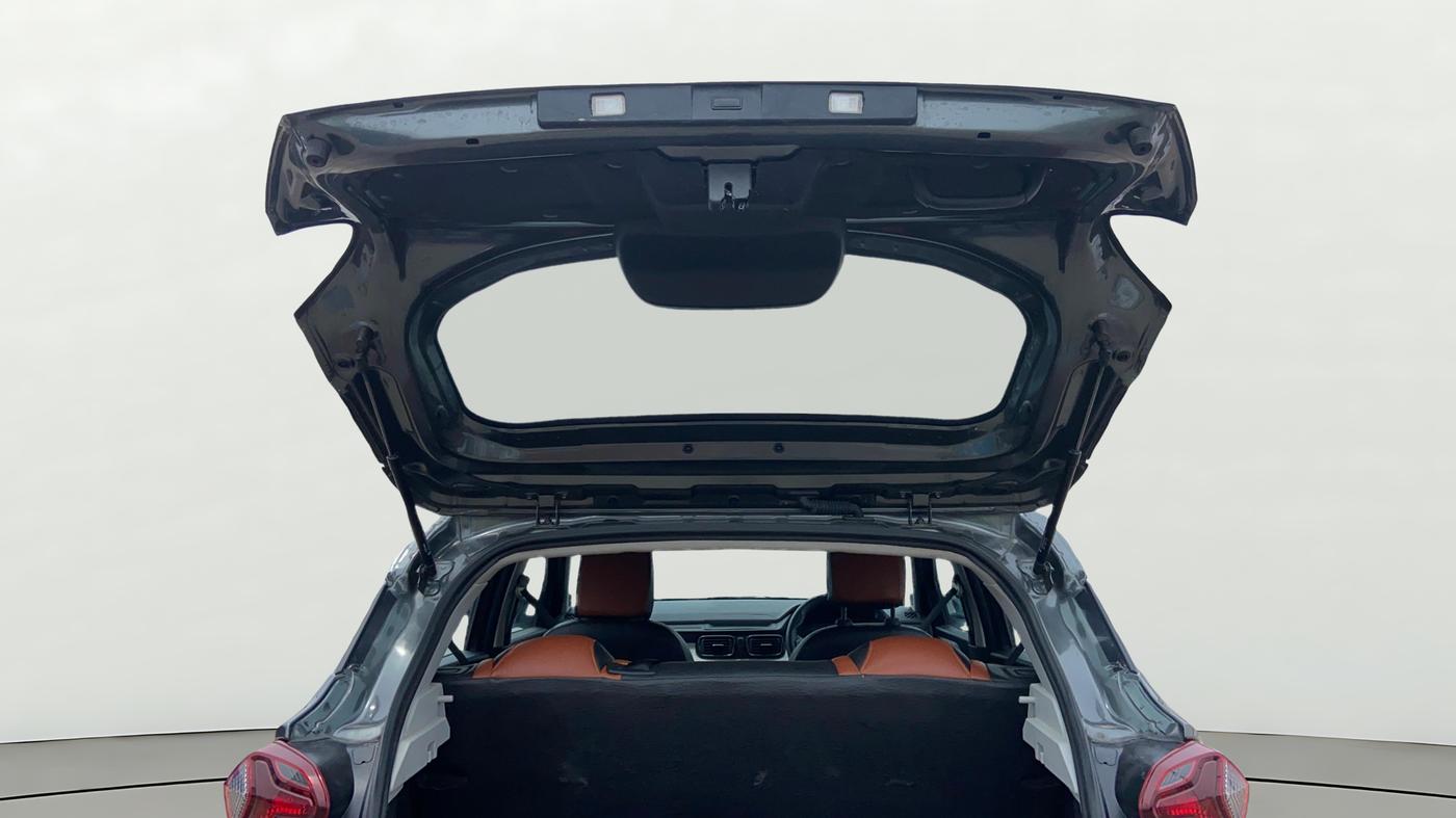 2025 Tata PUNCH PURE MT, Petrol, Manual, 34,594 km, Boot Door Open