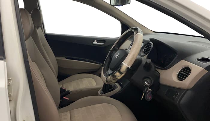 2017 Hyundai Xcent SX 1.2, Petrol, Manual, 89,636 km, Right Side Front Door Cabin