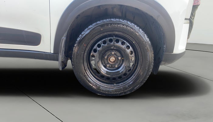 2024 Tata NEXON Pure 1.5 Revotorq 6AMT, Diesel, Automatic, 57,136 km, Right Front Wheel