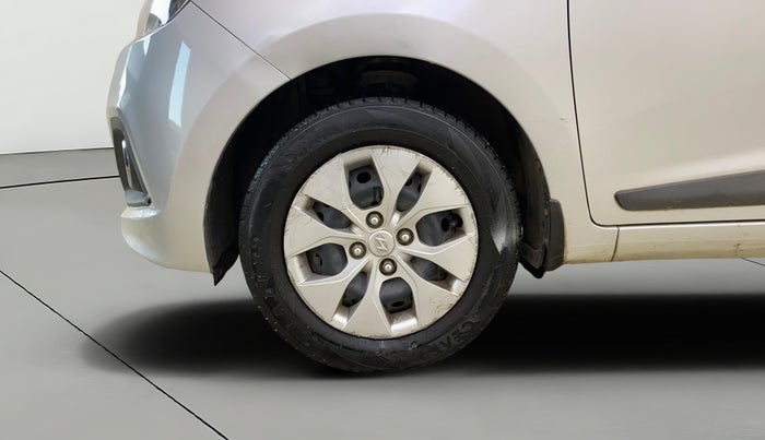 2015 Hyundai Xcent S 1.2, Petrol, Manual, 38,366 km, Left Front Wheel