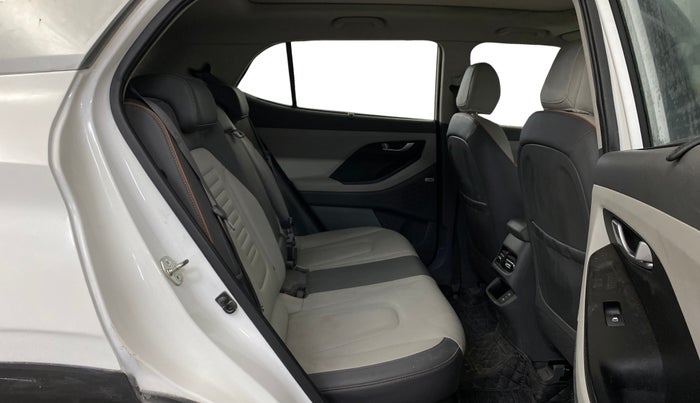 2024 Hyundai Creta SX (O) 1.5 TURBO DCT, Petrol, Automatic, 13,185 km, Right Side Rear Door Cabin