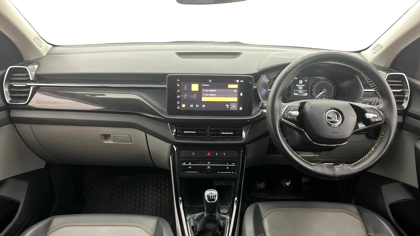 2022 Skoda KUSHAQ STYLE 1.0L TSI MT, Petrol, Manual, 53,979 km, Dashboard