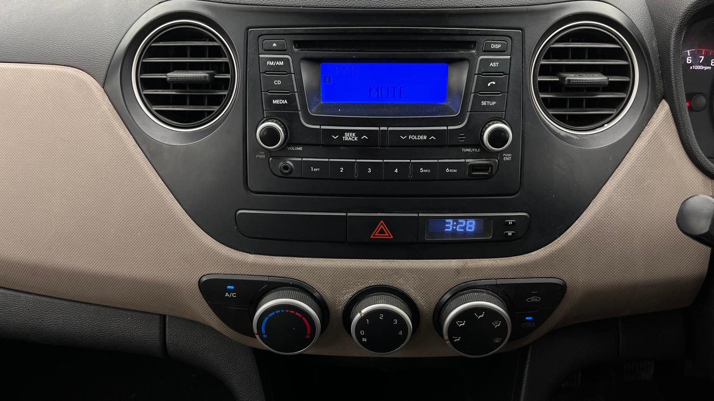 2015 Hyundai Grand i10 MAGNA 1.2 KAPPA VTVT, Petrol, Manual, 1,16,008 km, Air Conditioner