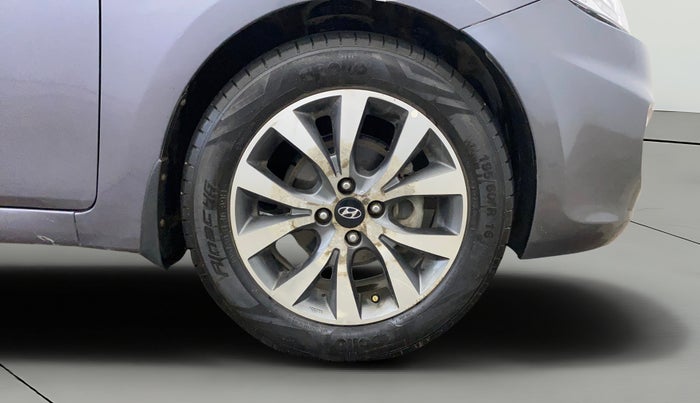 2014 Hyundai Verna FLUIDIC 1.6 VTVT SX OPT, Petrol, Manual, 69,713 km, Right Front Wheel