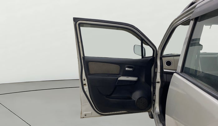 2014 Maruti Wagon R 1.0 LXI, CNG, Manual, 77,007 km, LHS Front Door