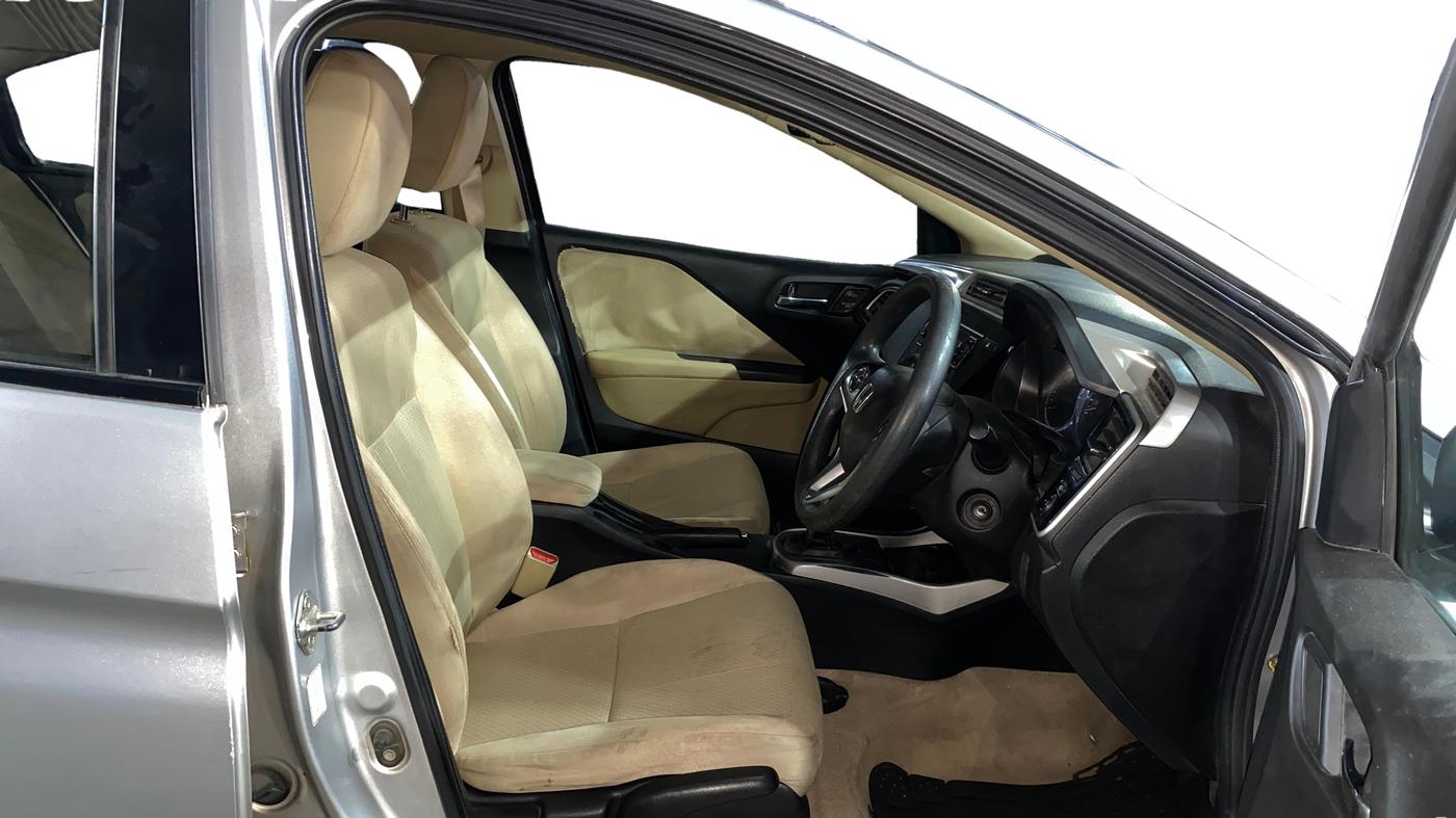 2018 Honda City 1.5L I-VTEC SV, Petrol, Manual, 44,401 km, Right Side Front Door Cabin
