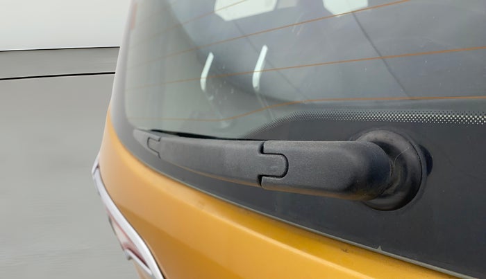 2020 Renault TRIBER RXZ AMT, Petrol, Automatic, 76,244 km, Rear Wiper