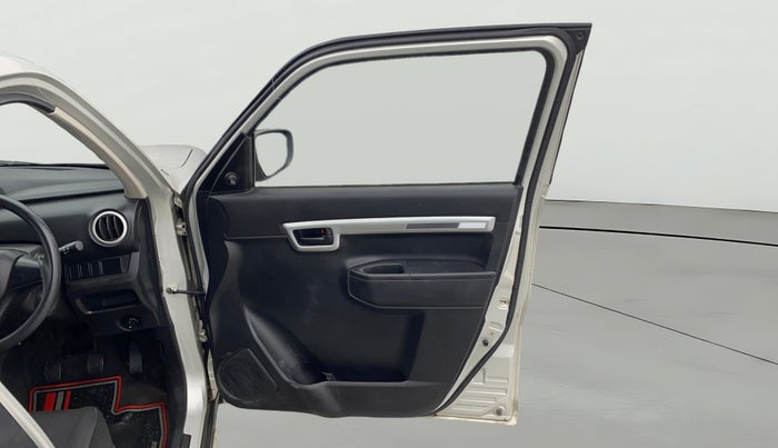 2021 Maruti S PRESSO VXI+, Petrol, Manual, 32,379 km, RHS Front Door